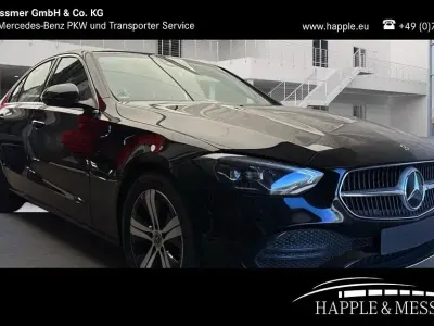 Gebraucht Mercedes C300 Avantgarde 258 PS (189 kW) 2022 Schwarz Limousine