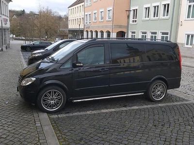 Schwarz Gebraucht 2008 Mercedes Viano Van / Kleinbus | 15.200 €