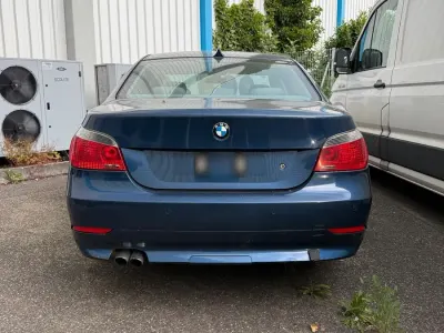 Gebraucht BMW 520 Basis 170 PS (125 kW) 2004 Blau Limousine