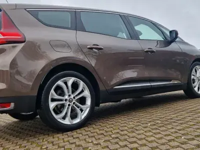 Gebraucht Renault Grand Scénic IV 120 PS (88 kW) 2021 Braun Van / Kleinbus