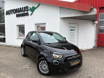 Gebraucht Fiat 500e Action 69 kW (95 PS) 2023 Schwarz Kleinwagen