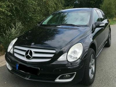 Mercedes R320
