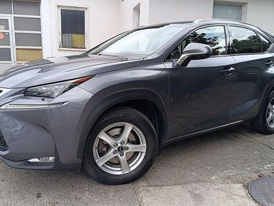 Lexus NX300h