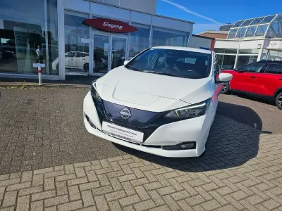 Gebraucht Nissan Leaf Acenta 160 kW (218 PS) 2022 Weiß Kleinwagen