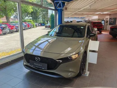 Neu Mazda 3 Homura-Line 186 PS (136 kW) 2026 Grün Limousine