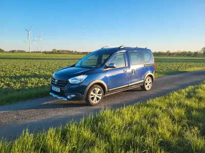 Gebraucht Dacia Dokker Stepway 116 PS (85 kW) 2017 Blau Van / Kleinbus
