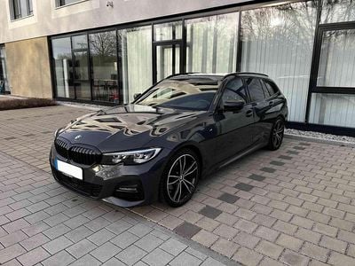 Grau Gebraucht 2020 BMW 320 M Sport Kombi | 27.999 € (Teuer)