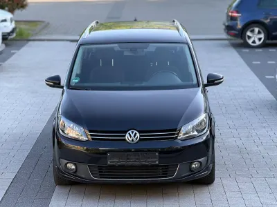 Gebraucht VW Touran 105 PS (77 kW) 2012 Schwarz Van / Kleinbus