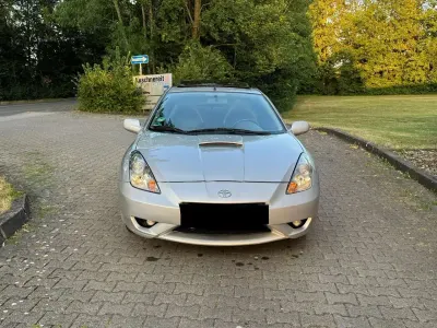 Gebraucht Toyota Celica 143 PS (105 kW) 2003 Silver mica metallic Coupé
