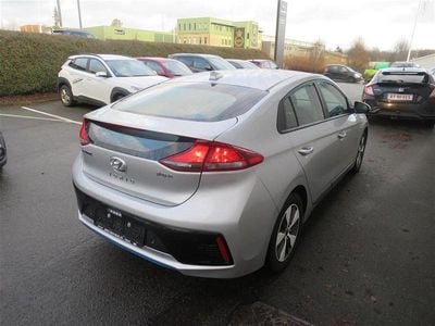 Grau Gebraucht 2021 Hyundai Ioniq Style Kleinwagen | 17.900 € (Guter Preis)