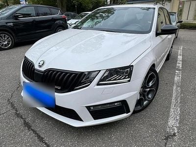 Gebraucht Skoda Octavia vRS 184 PS (135 kW) 2019 Weiß Kombi