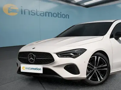 Gebraucht Mercedes CLA180 136 PS (100 kW) 2025 Weiß Limousine