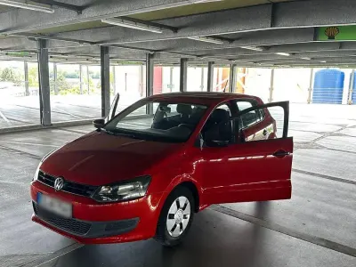 Gebraucht VW Polo Trendline 60 PS (44 kW) 2010 Rot Kleinwagen
