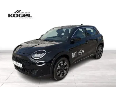 Gebraucht Fiat 600 Style 101 PS (74 kW) 2024 Weiß (weiß) SUV