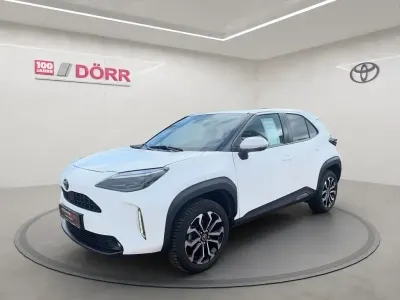 Gebraucht Toyota Yaris Cross Team 116 PS (85 kW) 2022 Weiß SUV