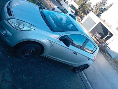 Grau Gebraucht 2011 Hyundai i20 Limousine | 2.400 €