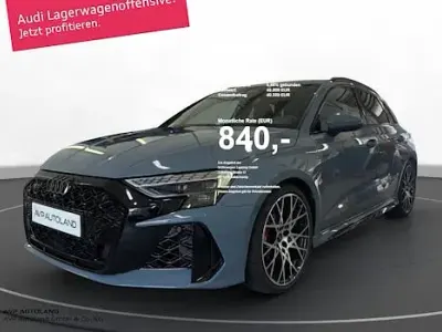 Neu Audi RS3 Sport 400 PS (294 kW) 2026 Grau Limousine