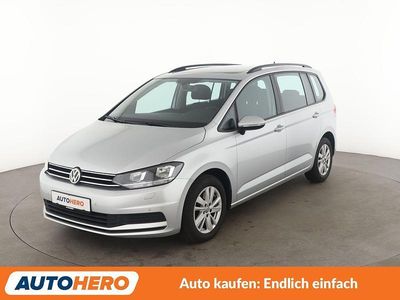 Grau Gebraucht 2019 VW Touran Comfortline Van / Kleinbus | 17.710 € (Superpreis)