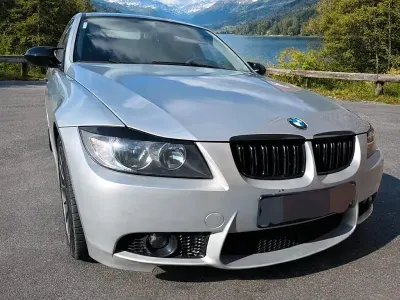 Gebraucht BMW 318 129 PS (94 kW) 2006 Silber Limousine