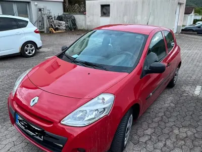 Gebraucht Renault Clio 75 PS (55 kW) 2012 Coupé