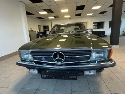 Gebraucht Mercedes 380 197 PS (144 kW) 1984 Zypressengrün Cabrio