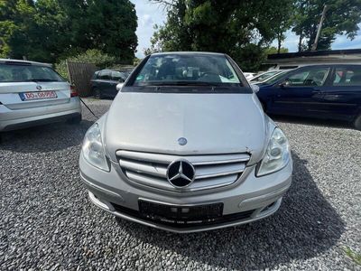 Mercedes B150