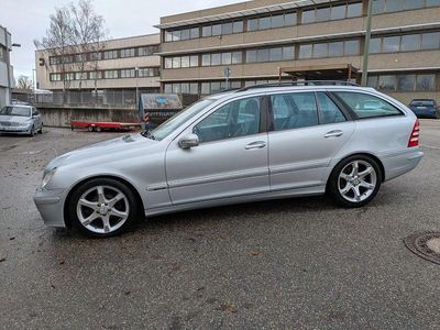 Gebraucht Mercedes C180 Classic 143 PS (105 kW) 2005 Silber Limousine
