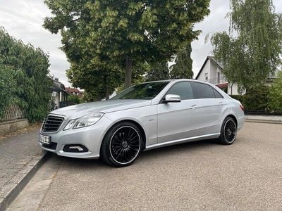 Gebraucht Mercedes E350 Avantgarde 306 PS (225 kW) 2009 Silber Limousine
