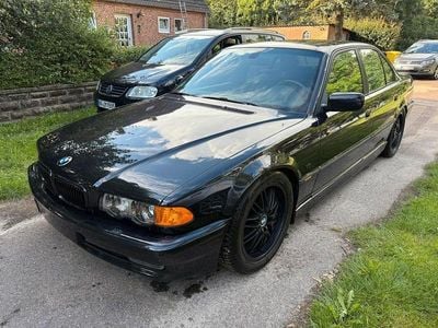 BMW 740