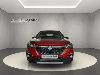 Neu Suzuki SX4 S-Cross 109 PS (80 kW) 2025 Rot SUV