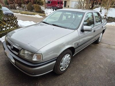 Gebraucht Opel Vectra 90 PS (66 kW) 1994 Silber Limousine