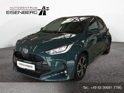 Grün Gebraucht 2025 Toyota Yaris Hybrid Style Limousine | 22.730 € (Fairer Preis)