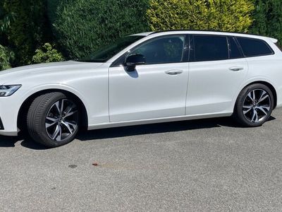 gebraucht Volvo V60 T4 Geartronic R Design - Crystal White - Kamera, uvm.