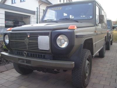 Grün olivgrün Gebraucht 1994 Mercedes G230 SUV | 45.850 €