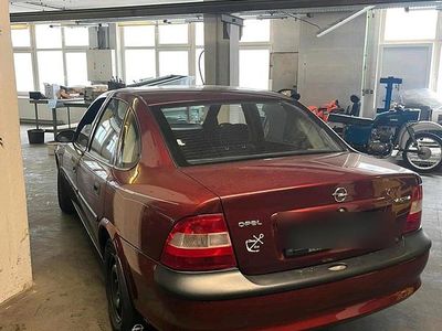 Gebraucht Opel Vectra 75 PS (55 kW) 1996 Limousine