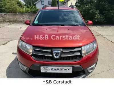 Gebraucht Dacia Sandero Prestige 90 PS (66 kW) 2014 Rot Limousine