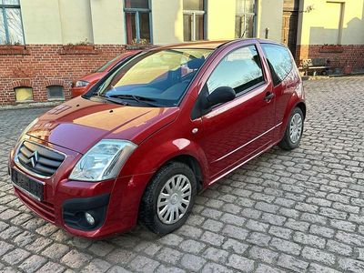 Gebraucht Citroën C2 Tonic 60 PS (44 kW) 2008 Farbe luziferrot/metallic Kleinwagen