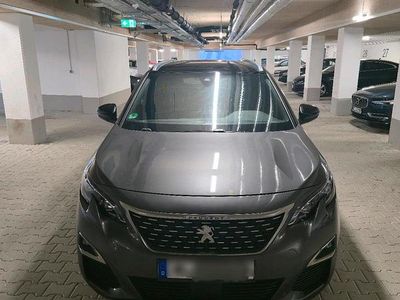 Grau Gebraucht 2018 Peugeot 5008 GT-line SUV | 23.000 €