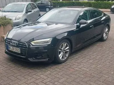 Gebraucht Audi A5 Sportback Comfort 150 PS (110 kW) 2019 Schwarz Kleinwagen