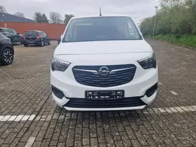 Gebraucht Opel Combo Edition 102 PS (75 kW) 2021 Weiss Van / Kleinbus
