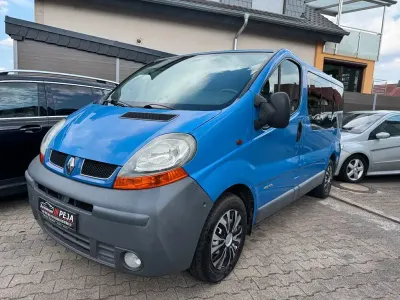 Gebraucht Renault Trafic 101 PS (74 kW) 2004 Blau Van / Kleinbus