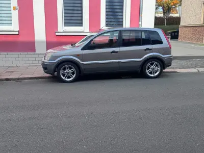 Gebraucht Ford Fusion 80 PS (58 kW) 2004 Silber Kleinwagen