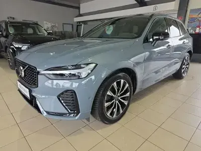 Gebraucht Volvo XC60 Plus 197 PS (144 kW) 2023 Thunder grey SUV