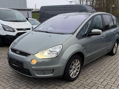 Grau Gebraucht 2010 Ford S-MAX Titanium Van / Kleinbus | 4.890 € (Fairer Preis)