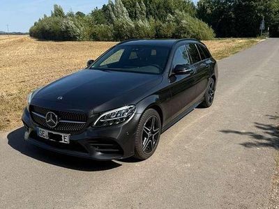 Gebraucht Mercedes C300e AMG line 307 PS (225 kW) 2019 Grau Kombi