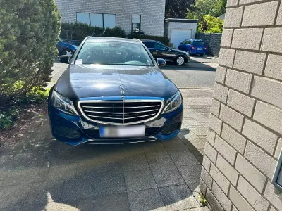 Gebraucht Mercedes C220 Exclusive 170 PS (125 kW) 2017 Blau Kombi