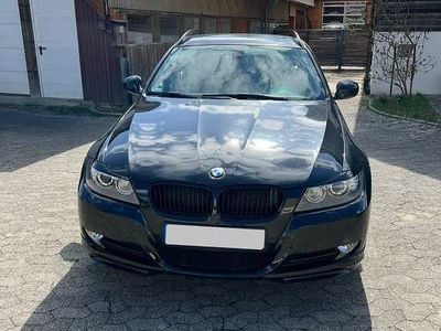 Gebraucht BMW 318 143 PS (105 kW) 2010 Schwarz Kombi