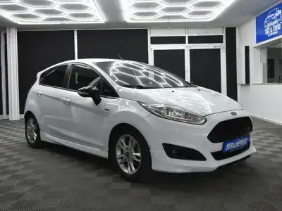 Brugt Ford Fiesta ST-Line 140 HK (102 kW) 2017 Hvid Sedan