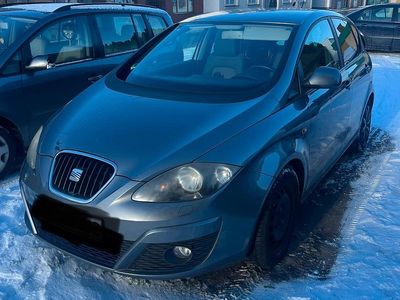 Grau Gebraucht 2013 Seat Altea Limousine | 6.000 €