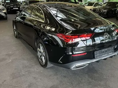 Gebraucht Mercedes CLA250e 160 PS (117 kW) 2021 Schwarz Coupé